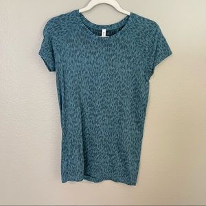 Athleta Allure Momentum tee